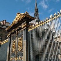 Paris | Diverse | Tor am Palais de Justice. Im Hintergrund Saint Chapelle
