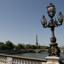 Paris | Pont Alexandre | Auf der Brücke  mit Blick auf den Tour Eiffel