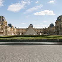 Paris | Louvre mit Glaspyramide